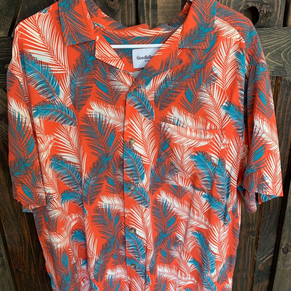 Button down shirt - Picture 2 of 2